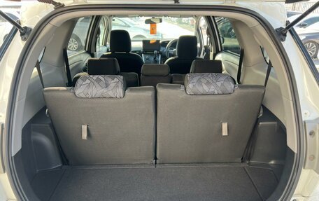 Toyota Wish II, 2010 год, 1 299 000 рублей, 19 фотография