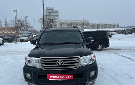 Toyota Land Cruiser 200, 2014 год, 4 500 000 рублей, 2 фотография