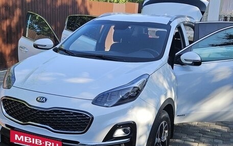 KIA Sportage IV рестайлинг, 2020 год, 2 650 000 рублей, 18 фотография