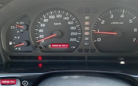 Toyota Land Cruiser 100 рестайлинг 2, 1999 год, 1 590 000 рублей, 16 фотография