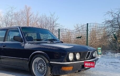 BMW 5 серия, 1986 год, 900 000 рублей, 8 фотография