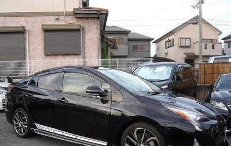 Toyota Prius IV XW50, 2018 год, 1 650 000 рублей, 3 фотография