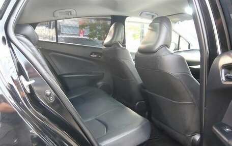 Toyota Prius IV XW50, 2018 год, 1 650 000 рублей, 12 фотография