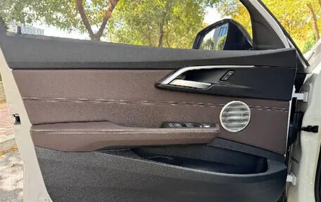 BMW 1 серия, 2022 год, 1 900 000 рублей, 7 фотография