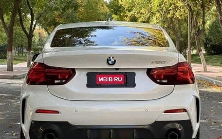 BMW 1 серия, 2022 год, 1 900 000 рублей, 5 фотография