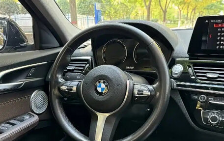 BMW 1 серия, 2022 год, 1 900 000 рублей, 13 фотография