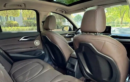 BMW 1 серия, 2022 год, 1 900 000 рублей, 24 фотография