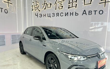 Volkswagen Golf VIII, 2022 год, 1 730 000 рублей, 3 фотография