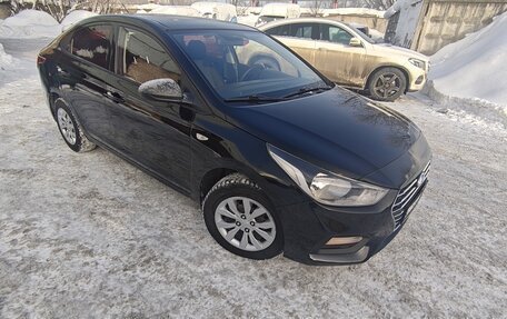 Hyundai Solaris II рестайлинг, 2019 год, 1 000 000 рублей, 1 фотография