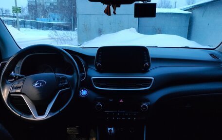 Hyundai Tucson III, 2019 год, 2 240 000 рублей, 9 фотография
