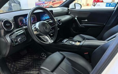 Mercedes-Benz CLA, 2022 год, 2 280 000 рублей, 11 фотография