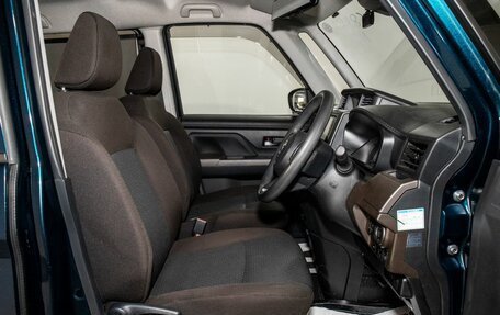 Toyota Roomy I, 2022 год, 1 050 000 рублей, 5 фотография