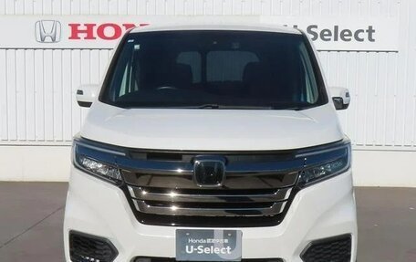 Honda Stepwgn IV, 2018 год, 2 014 000 рублей, 4 фотография