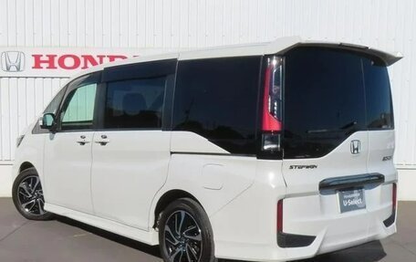 Honda Stepwgn IV, 2018 год, 2 014 000 рублей, 7 фотография