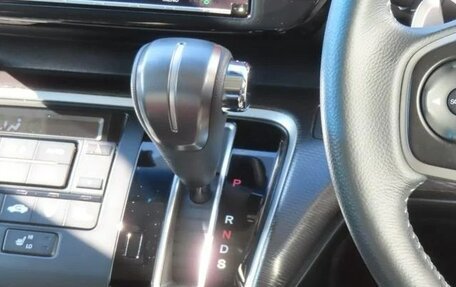 Honda Stepwgn IV, 2018 год, 2 014 000 рублей, 17 фотография