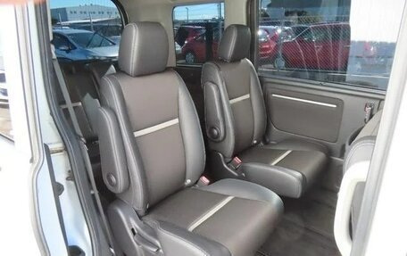 Honda Stepwgn IV, 2018 год, 2 014 000 рублей, 16 фотография