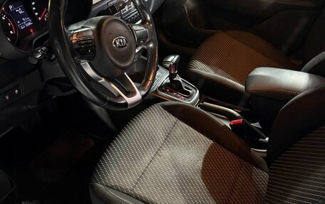 KIA Rio IV, 2017 год, 1 300 000 рублей, 8 фотография