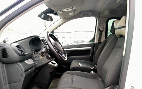 Peugeot Traveller I, 2019 год, 2 702 914 рублей, 8 фотография