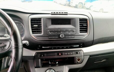 Peugeot Traveller I, 2019 год, 2 702 914 рублей, 10 фотография