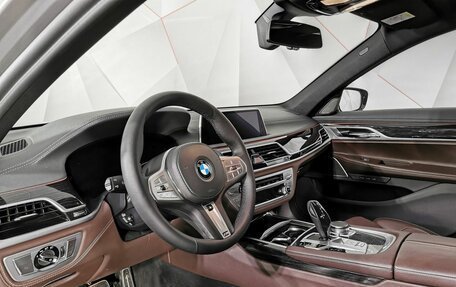 BMW 7 серия, 2019 год, 4 895 000 рублей, 12 фотография
