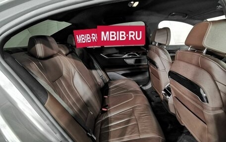 BMW 7 серия, 2019 год, 4 895 000 рублей, 14 фотография