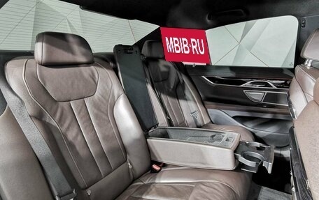 BMW 7 серия, 2019 год, 4 895 000 рублей, 19 фотография