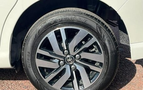 Toyota Roomy I, 2023 год, 934 000 рублей, 28 фотография