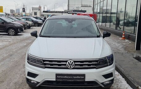 Volkswagen Tiguan II, 2020 год, 2 497 000 рублей, 3 фотография