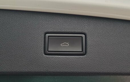 Volkswagen Tiguan II, 2020 год, 2 497 000 рублей, 8 фотография