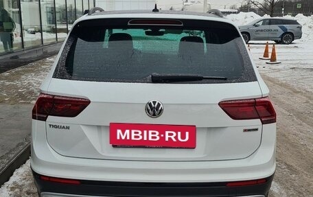 Volkswagen Tiguan II, 2020 год, 2 497 000 рублей, 6 фотография