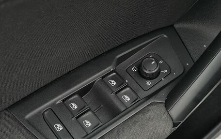 Volkswagen Tiguan II, 2020 год, 2 497 000 рублей, 17 фотография