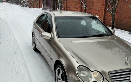 Mercedes-Benz C-Класс, 2005 год, 515 000 рублей, 2 фотография