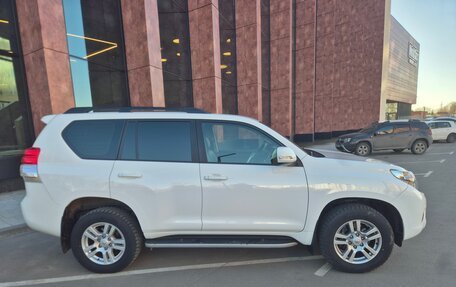 Toyota Land Cruiser Prado 150 рестайлинг 2, 2013 год, 3 150 000 рублей, 3 фотография