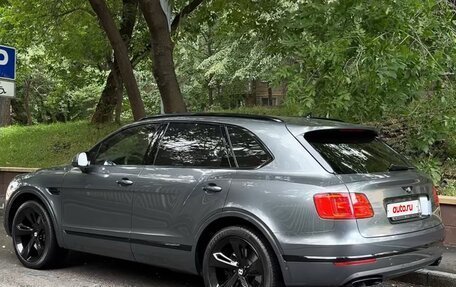 Bentley Bentayga I, 2016 год, 7 900 000 рублей, 3 фотография