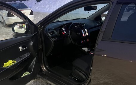 KIA Rio III рестайлинг, 2015 год, 990 000 рублей, 8 фотография