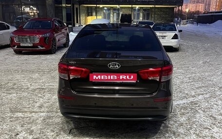 KIA Rio III рестайлинг, 2015 год, 990 000 рублей, 3 фотография