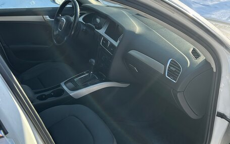 Audi A4, 2011 год, 850 000 рублей, 12 фотография