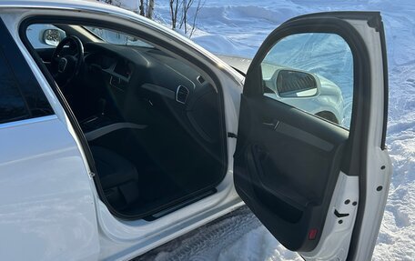 Audi A4, 2011 год, 850 000 рублей, 11 фотография