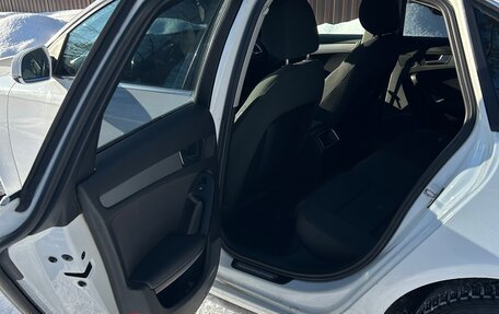 Audi A4, 2011 год, 850 000 рублей, 15 фотография