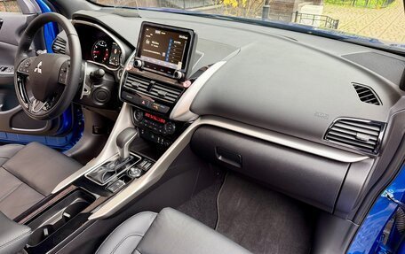 Mitsubishi Eclipse Cross, 2022 год, 2 550 000 рублей, 17 фотография