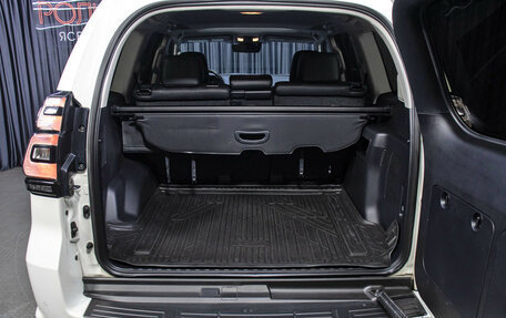 Toyota Land Cruiser Prado 150 рестайлинг 2, 2021 год, 7 998 000 рублей, 10 фотография