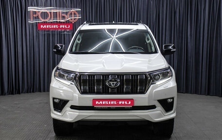 Toyota Land Cruiser Prado 150 рестайлинг 2, 2021 год, 7 998 000 рублей, 2 фотография