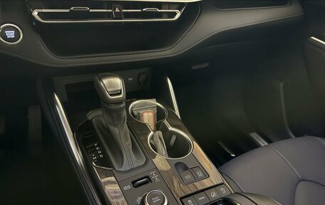 Toyota Highlander, 2025 год, 6 300 000 рублей, 13 фотография