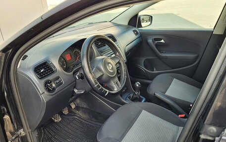 Volkswagen Polo VI (EU Market), 2013 год, 750 000 рублей, 9 фотография