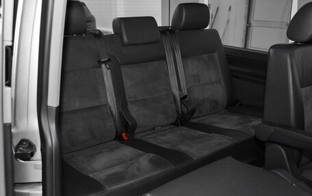 Volkswagen Multivan T5, 2010 год, 1 949 000 рублей, 13 фотография