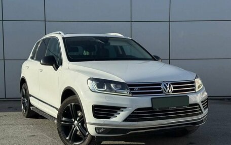 Volkswagen Touareg III, 2017 год, 3 800 000 рублей, 3 фотография