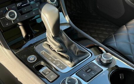 Volkswagen Touareg III, 2017 год, 3 800 000 рублей, 19 фотография