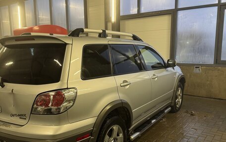 Mitsubishi Outlander III рестайлинг 3, 2003 год, 770 000 рублей, 3 фотография