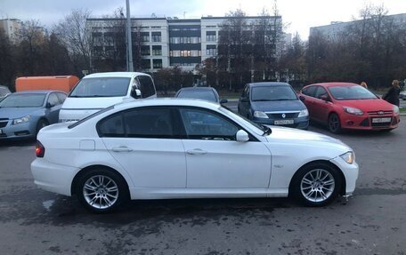 BMW 3 серия, 2011 год, 720 000 рублей, 4 фотография
