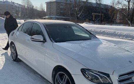 Mercedes-Benz E-Класс, 2016 год, 2 700 000 рублей, 3 фотография